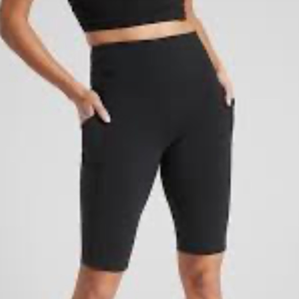 Athleta Excursion Hybrid 11” Short.